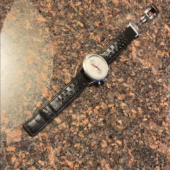 Tag Heuer CV2117 - Picture 4 of 12